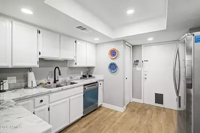 727 W Maryland Avenue #6, Phoenix, AZ 85013 - Photo 10