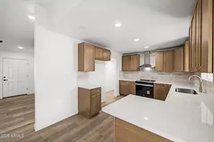 3909 W Griswold Rd, Phoenix, AZ 85051 - Photo 18