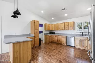 639 N 93rd St, Mesa, AZ 85207 - Photo 4
