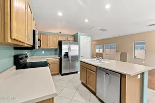 13811 W Redfield Rd, Surprise, AZ 85379 - Photo 10