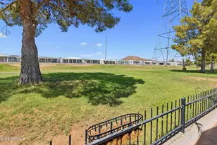 650 N Hawes Road N, Mesa, AZ 85207 - Photo 22