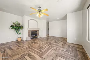 43568 W Bedford Dr, Maricopa, AZ 85138 - Photo 8