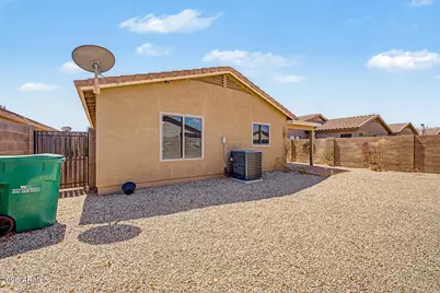 43568 W Bedford Drive, Maricopa, AZ 85138 - Photo 40