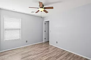 23221 N 40th Way, Phoenix, AZ 85050 - Photo 16