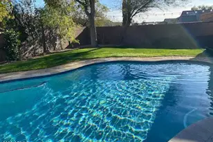23221 N 40th Way, Phoenix, AZ 85050 - Photo 2