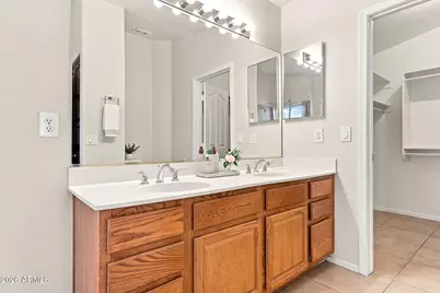 12721 W Palm Lane, Avondale, AZ 85392 - Photo 8