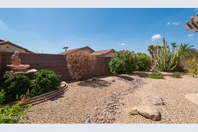 15745 W Desert Meadow Drive, Surprise, AZ 85374 - Photo 20