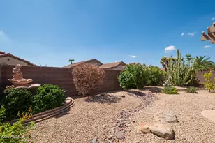 15745 W Desert Meadow Dr, Surprise, AZ 85374 - Photo 20