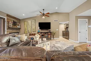 12615 N 38th Pl, Phoenix, AZ 85032 - Photo 8