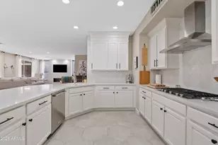 2697 E James St, Gilbert, AZ 85296 - Photo 8