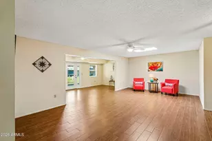 10515 W Roundelay Cir, Sun City, AZ 85351 - Photo 4