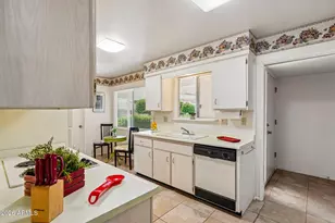 10515 W Roundelay Cir, Sun City, AZ 85351 - Photo 12