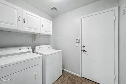 37947 N Luke Lane, San Tan Valley, AZ 85140 - Photo 34