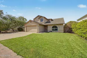 3926 W Mariposa Grande Ln, Glendale, AZ 85310 - Photo 1