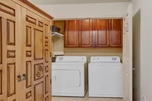 5450 E Deer Valley Dr, Phoenix, AZ 85054 - Photo 10