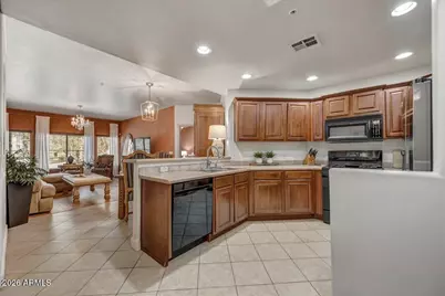 5450 E Deer Valley Drive #1020, Phoenix, AZ 85054 - Photo 2