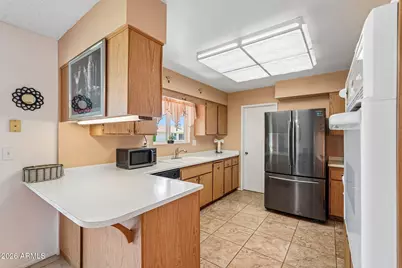 10343 W Prairie Hills Circle, Sun City, AZ 85351 - Photo 10