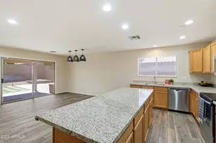 8744 W Lone Cactus Dr, Peoria, AZ 85382 - Photo 6