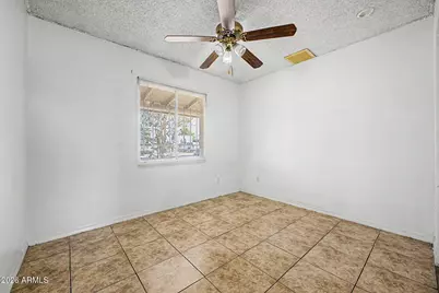 8201 W Sells Drive, Phoenix, AZ 85033 - Photo 16