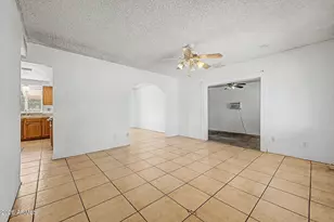 8201 W Sells Dr, Phoenix, AZ 85033 - Photo 4