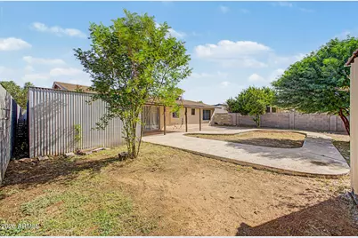 8201 W Sells Drive, Phoenix, AZ 85033 - Photo 26