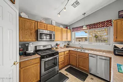 9255 E Ellis Street, Mesa, AZ 85207 - Photo 10