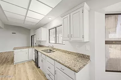 17803 N 136th Drive, Sun City West, AZ 85375 - Photo 16