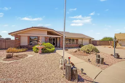 17803 N 136th Drive, Sun City West, AZ 85375 - Photo 2