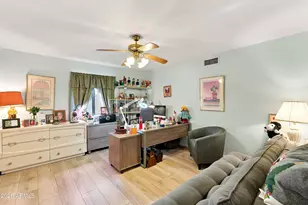 5422 W West Wind Dr, Glendale, AZ 85310 - Photo 32