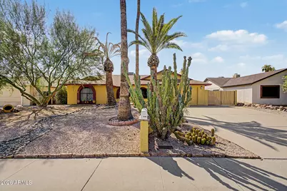 10416 N 63rd Avenue, Glendale, AZ 85302 - Photo 2