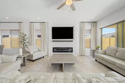 8041 E Jacaranda Street, Mesa, AZ 85207 - Photo 12