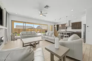 8041 E Jacaranda St, Mesa, AZ 85207 - Photo 10