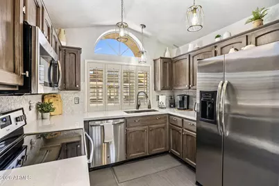 1030 E Villa Theresa Drive, Phoenix, AZ 85022 - Photo 6