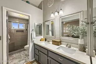 1030 E Villa Theresa Dr, Phoenix, AZ 85022 - Photo 14