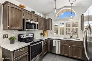 1030 E Villa Theresa Dr, Phoenix, AZ 85022 - Photo 4