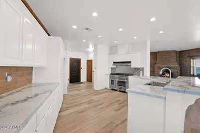 43607 N Coyote Road, San Tan Valley, AZ 85140 - Photo 10