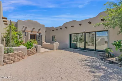 43607 N Coyote Road, San Tan Valley, AZ 85140 - Photo 2