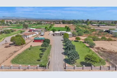 43607 N Coyote Road, San Tan Valley, AZ 85140 - Photo 1