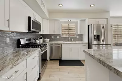4345 E Abraham Lane, Phoenix, AZ 85050 - Photo 12