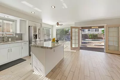 4345 E Abraham Lane, Phoenix, AZ 85050 - Photo 10