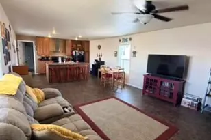 7810 W Peoria Ave, Peoria, AZ 85345 - Photo 12