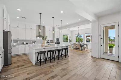 1647 E Lobo Street, San Tan Valley, AZ 85140 - Photo 2