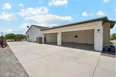 1647 E Lobo Street, San Tan Valley, AZ 85140 - Photo 42
