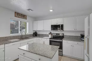38 N Marble St, Gilbert, AZ 85234 - Photo 8