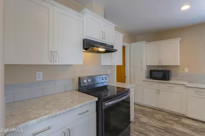 8104 W Randolph Road, Casa Grande, AZ 85194 - Photo 14