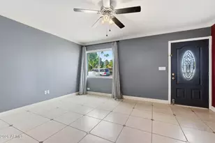 939 S Pioneer, Mesa, AZ 85204 - Photo 8