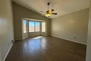 663 W Nopal Ave, Mesa, AZ 85210 - Photo 8