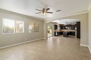 4235 E Casitas Del Rio Dr, Phoenix, AZ 85050 - Photo 8