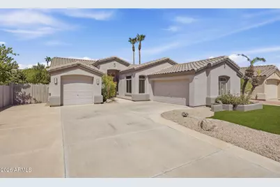 6796 W Abraham Lane, Glendale, AZ 85308 - Photo 2