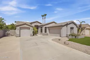 6796 W Abraham Ln, Glendale, AZ 85308 - Photo 2